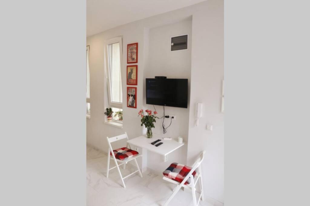 Rock - Studio With 30M2 Terrace Belgrado Exterior foto